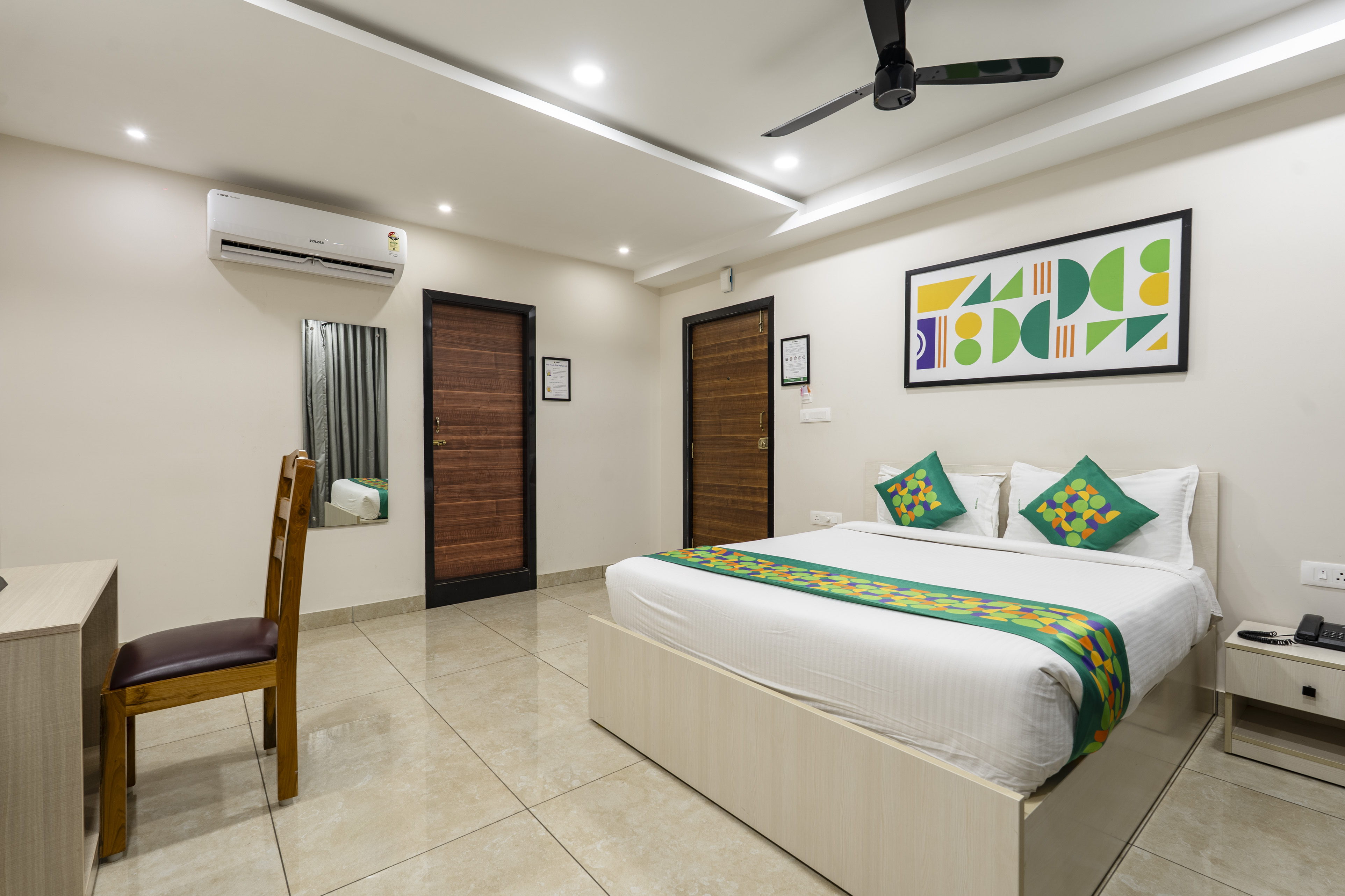 Signature Room